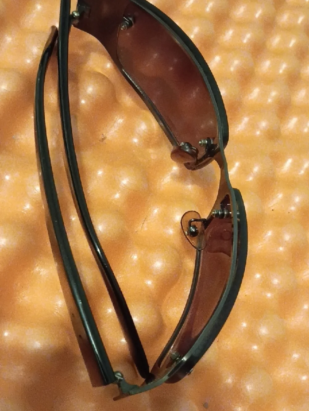 Men's Brown Tinted Rimless Sunglasses - Picture 3 of 4